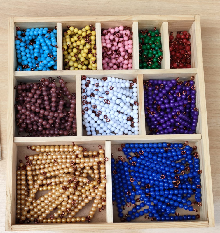 MONTESSORI DECANOMIAL COLOUR BEADS BARS BOX – 45 BEADS STAIRS