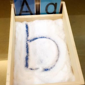 TACTILE SAND TRAY WITH FLASHCARDS & SAND